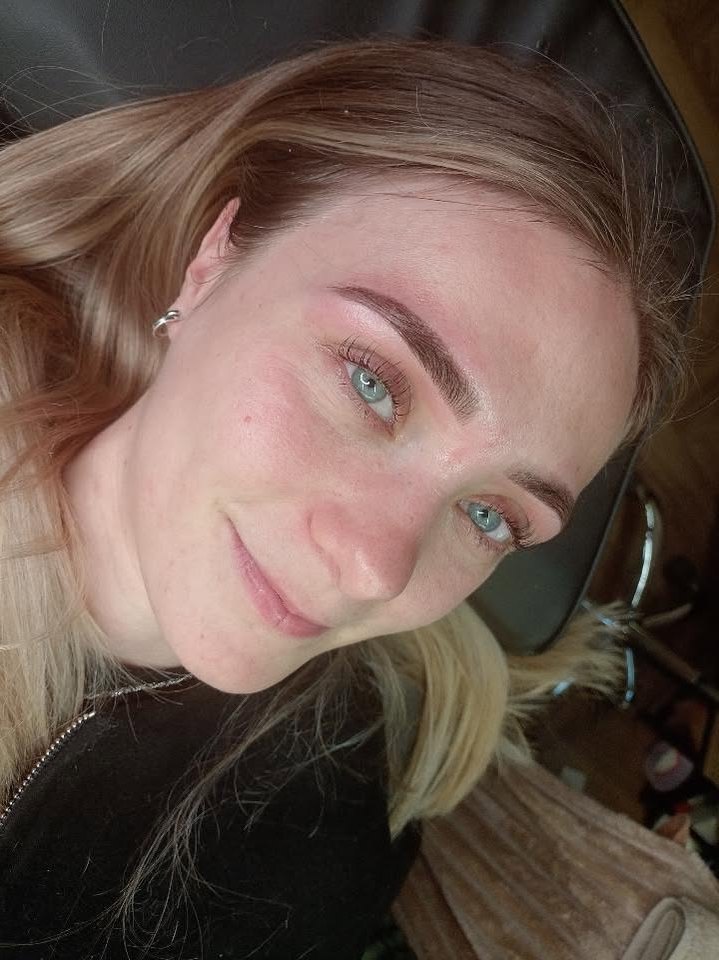 Waxed and tinted brows